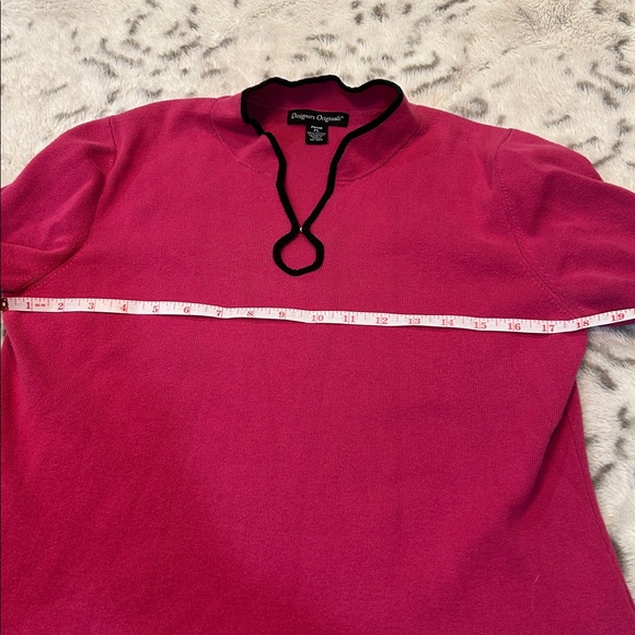 Designers Originals Magenta Crop Top with Black Accent - Picture 4 of 5